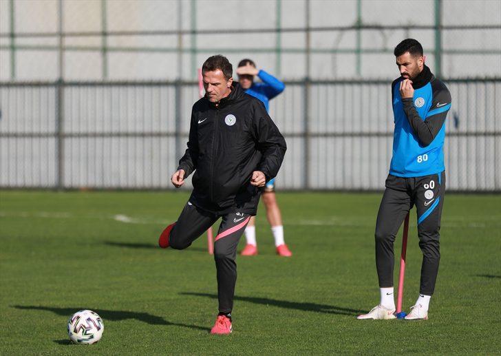 Çaykur Rizespor Teknik Direktörü Tomas: "Fatih Karagümrük maçında toparlanıp eski tempomuzu yakalamalıyız" G3