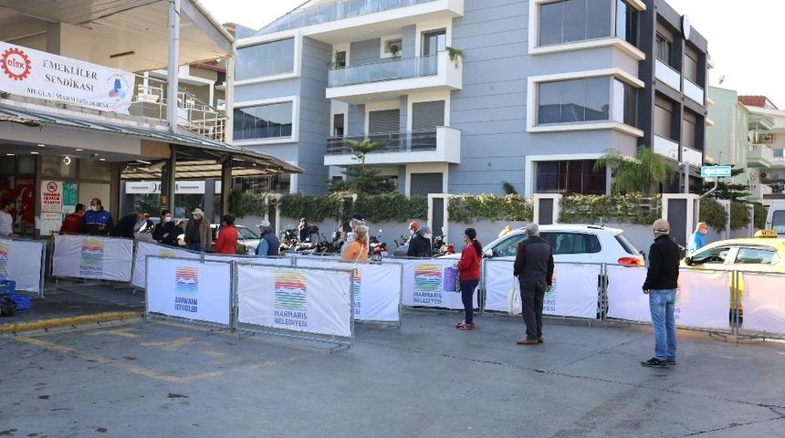 Marmaris&rsquo;te pazarcı esnafına HES kodu zorunluluğu getirildi