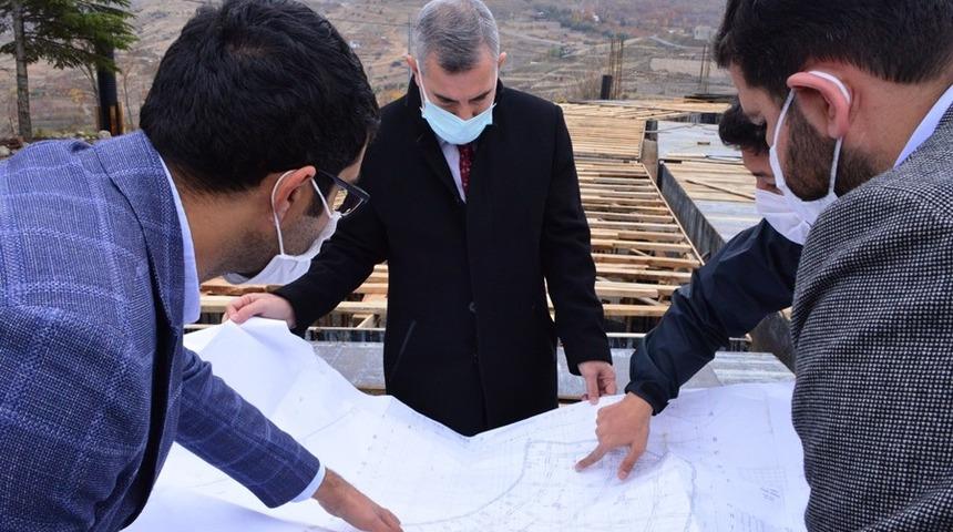 Macera parkı ve sosyal tesislerde çalışmalar devam ediyor