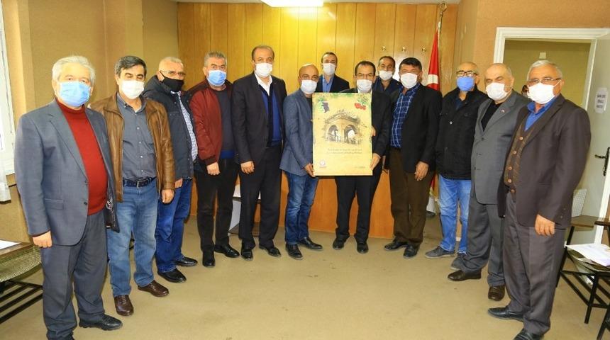 Hadim&rsquo;de hayırsever işadamı dairesini belediyeye bağışladı