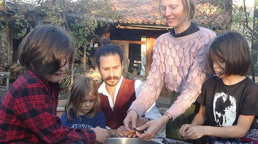 Amerika’dan gelen çift, Kaz Dağları eteklerinde köy yaşamı sürüyor! Kaz Dağları nerede? Kaz Dağları’nda gezilecek yerler