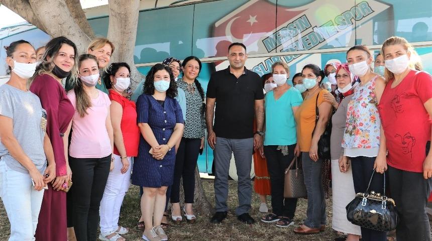 Başkan Yılmaz: "Kadınlarla daha g&uuml;zel yarınlar i&ccedil;in &ccedil;alışıyoruz"