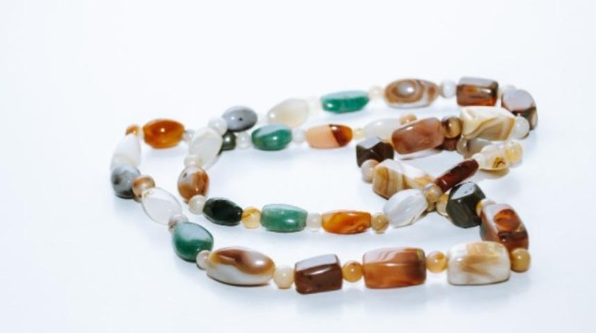 Kehribar nedir? Kehribar taşının özellikleri 