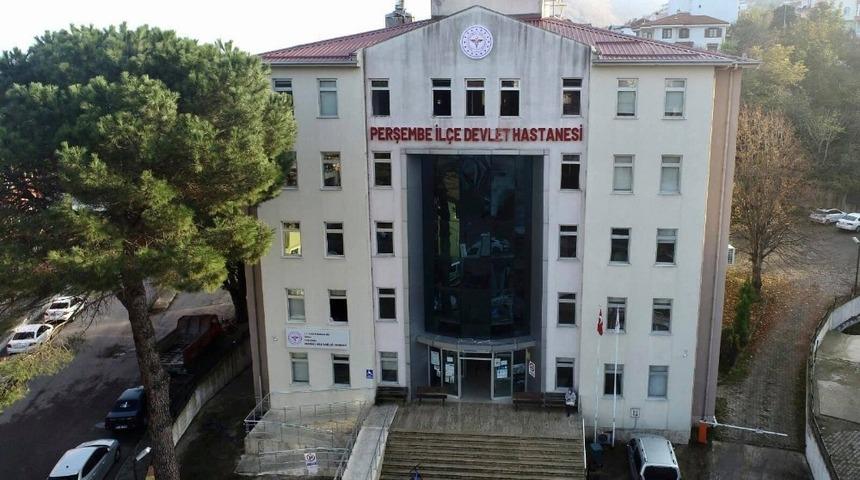 Perşembe Devlet Hastanesi tabelası asıldı