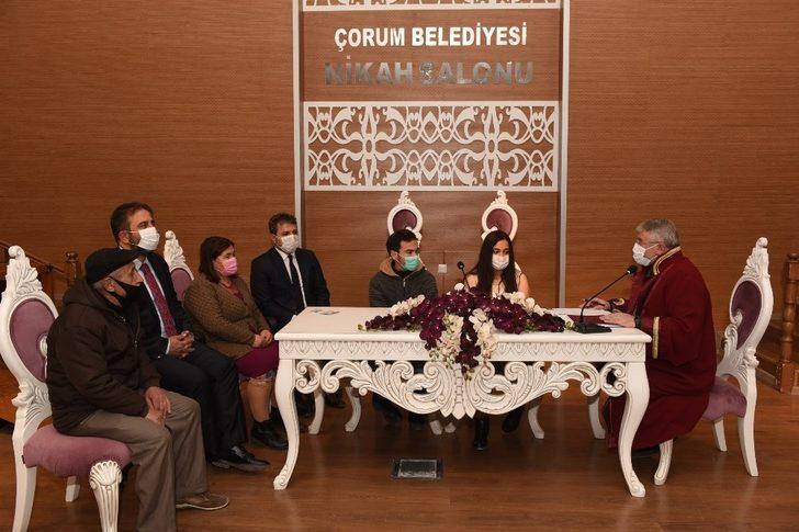 Yenilen nikah sarayında ilk nikahı başkan Aşgın kıydı G1