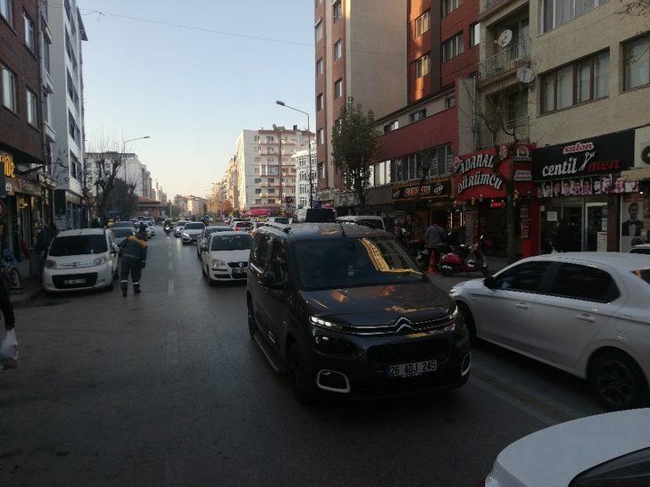 Sokağa çıkma yasağı öncesi yoğun trafik G3