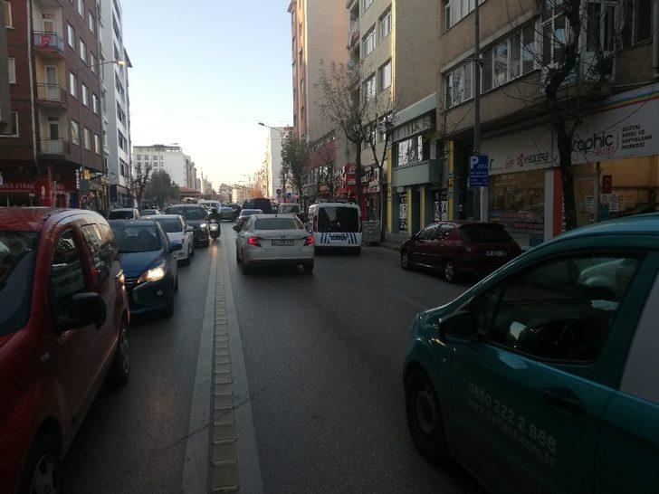 Sokağa çıkma yasağı öncesi yoğun trafik G5