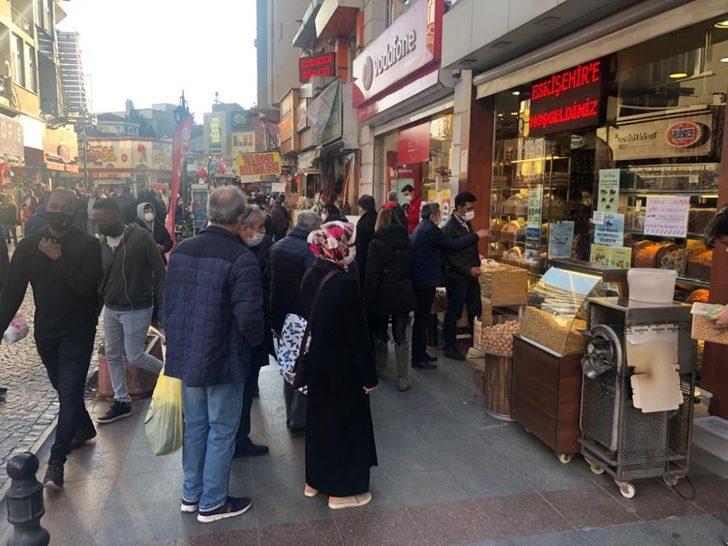 Yasak öncesi kuyruk G2