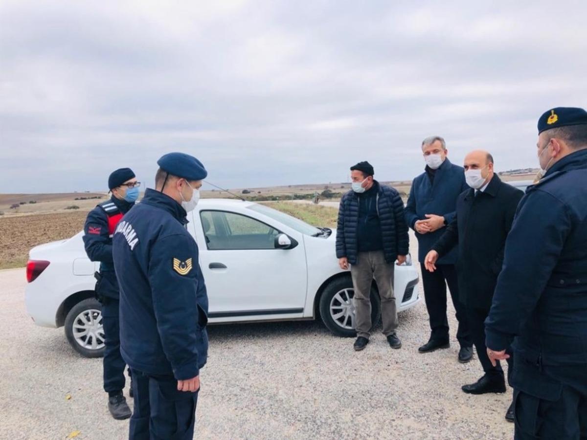 Biga Kaymakamı Can karantina b&ouml;lgelerini gezdi