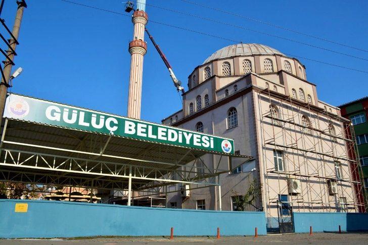 Gülüç Belediyesi cami cemaati için sundurma yaptı G2