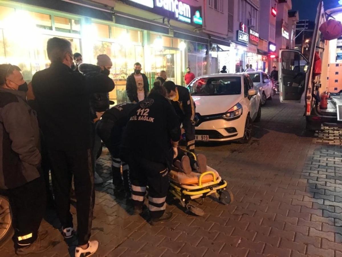 Fethiye&rsquo;de motosikletle otomobil &ccedil;arpıştı: 2 yaralı