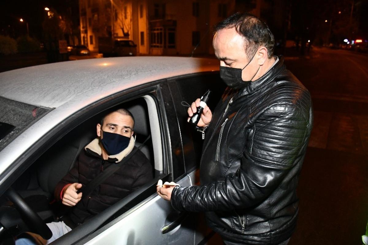 Sokak kısıtlaması başladı, polisler denetimde