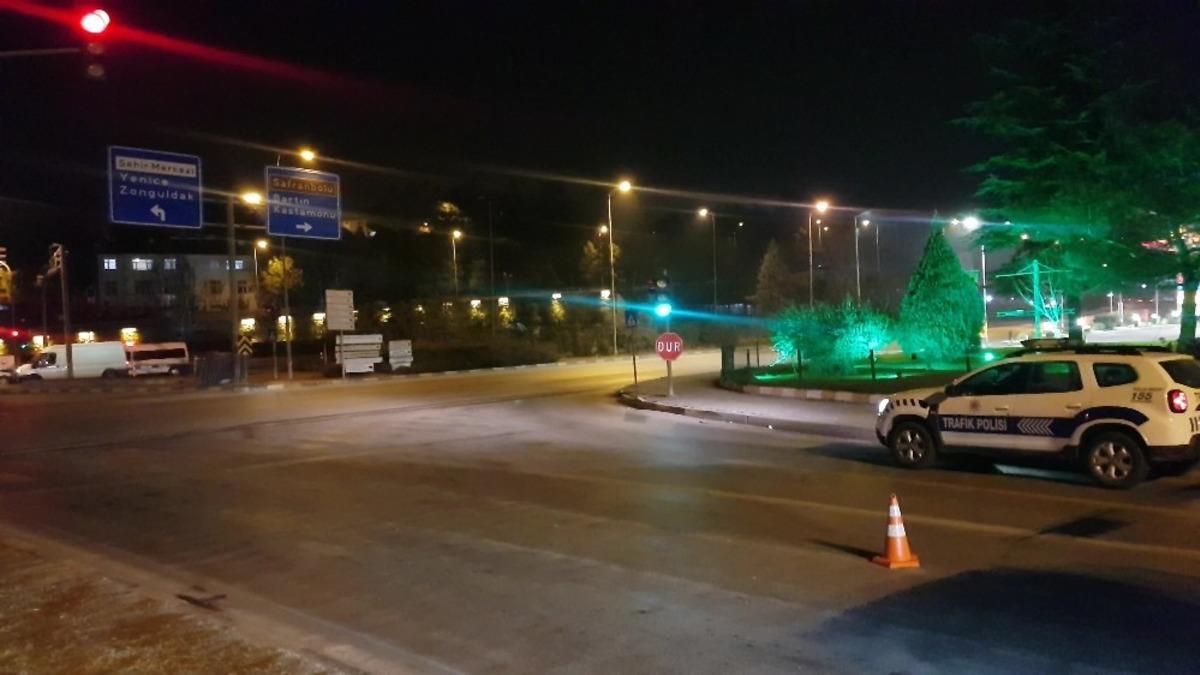 56 saatlik sokağa &ccedil;ıkma yasağı Karab&uuml;k&rsquo;te başladı