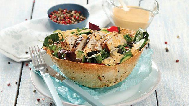 Lavaş içinde tavuklu salata tarifi: Lavaş içinde tavuklu salata nasıl yapılır?