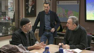 Arka Sokaklar 569. yeni bölüm fragmanı yayınlandı! Rıza Baba'dan Mesut'a şok sözler! Arka Sokaklar son bölümde neler oldu?