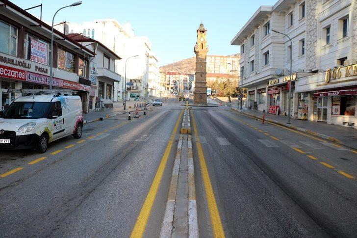 Yozgat’ta cadde ve sokaklar sessizliğe büründü G2