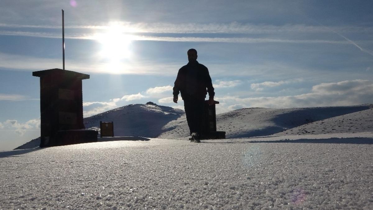 Muş&rsquo;ta sis bulutu kartpostallık g&ouml;r&uuml;nt&uuml; oluşturdu