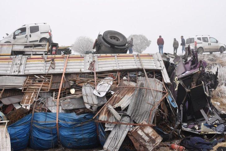 Bitlis’te 7 aracın karıştığı kazada 1 kişi hayatını kaybetti, 5 kişi de yaralandı G1