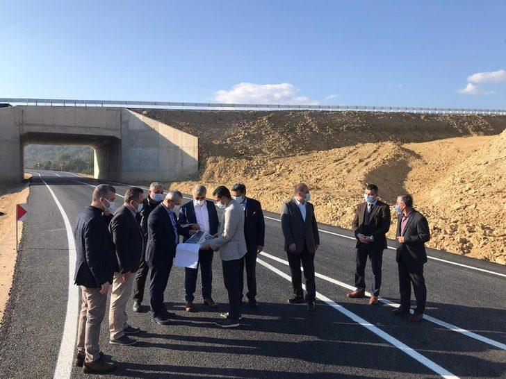 Vali ve Milletvekilleri yapımı tamamlanan kavşakları inceledi G4