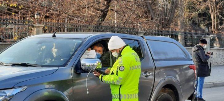 Karantinada olması gereken aile kontrole takıldı G3