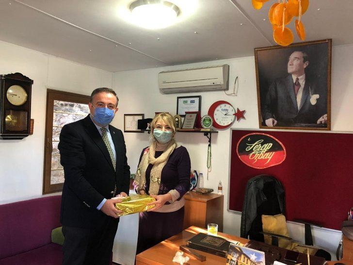 AK Parti Osmangazi kadına seçme hakkı verilişini özel bir programla kutladılar G1