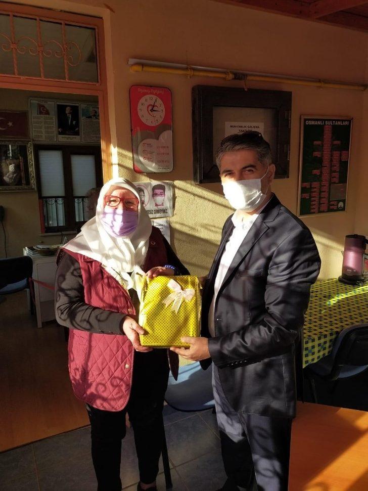 AK Parti Osmangazi kadına seçme hakkı verilişini özel bir programla kutladılar G4