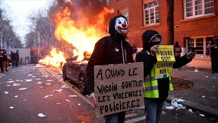 Fransa’da güvenlik yasası karşıtı protestoda şiddet olayları patlak verdi: 22 gözaltı
