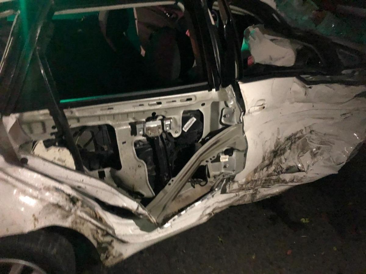 Tekirdağ&rsquo;da kavşakta &ccedil;arpışan ara&ccedil;lar hurdaya d&ouml;nd&uuml;