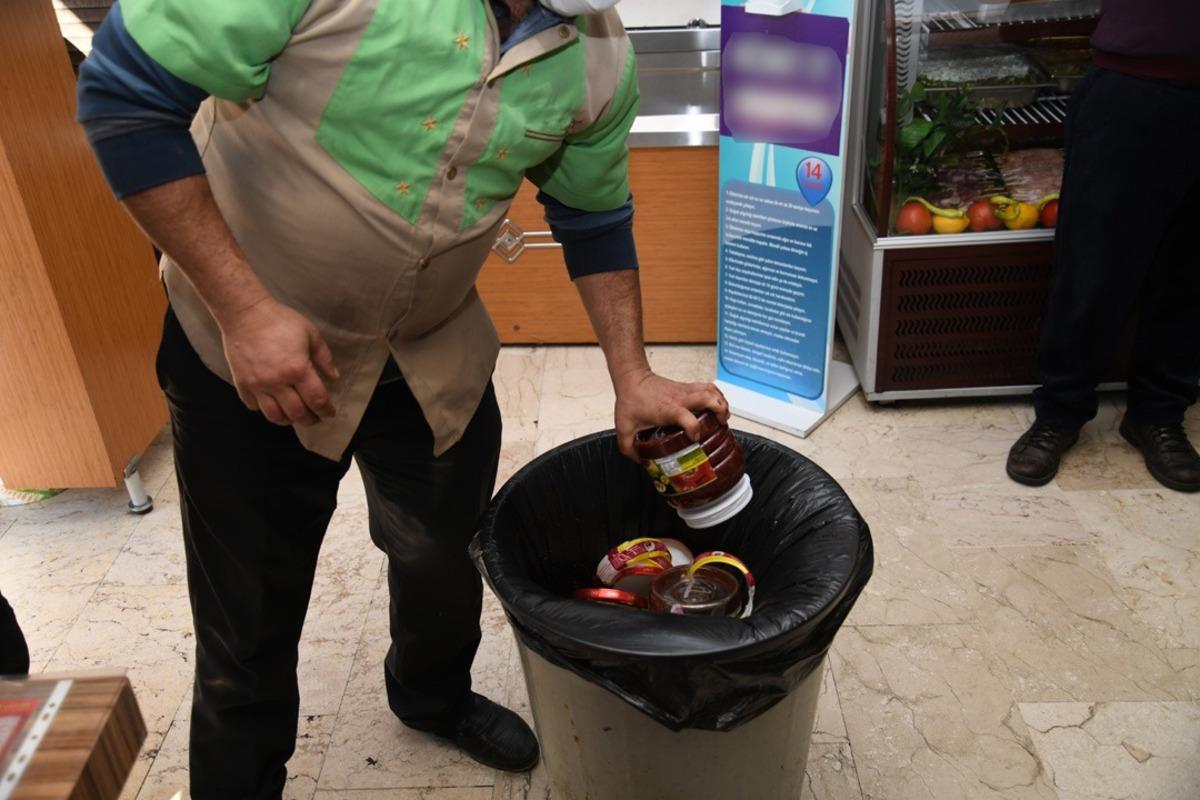 Kayseri'de tarihi ge&ccedil;miş gıda satan 6 işletmeye 16 bin lira ceza