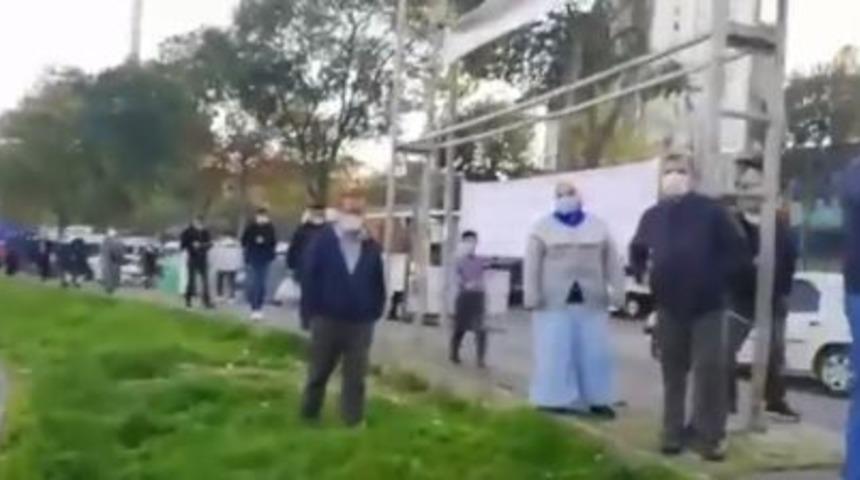 İstanbul'daki Halk Ekmek önündeki kuyruk olay oldu! İmamoğlu'ndan açıklama geldi