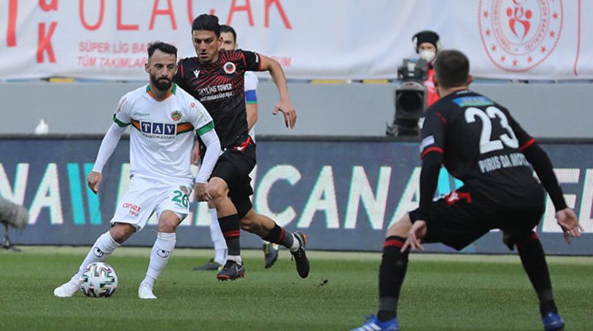 Alanyaspor, g&ouml;z&uuml;n&uuml; G&ouml;ztepe ma&ccedil;ına &ccedil;evirdi