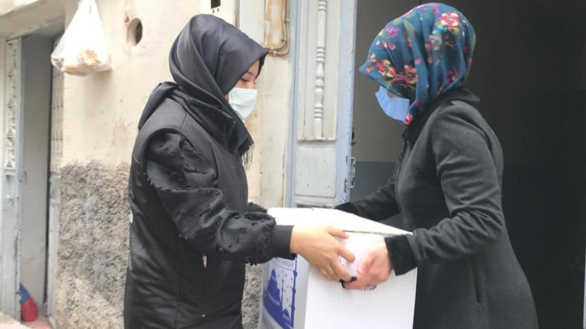 &Uuml;niversite &ouml;ğrencileri yardıma muhta&ccedil;lara iyilik eli uzattı