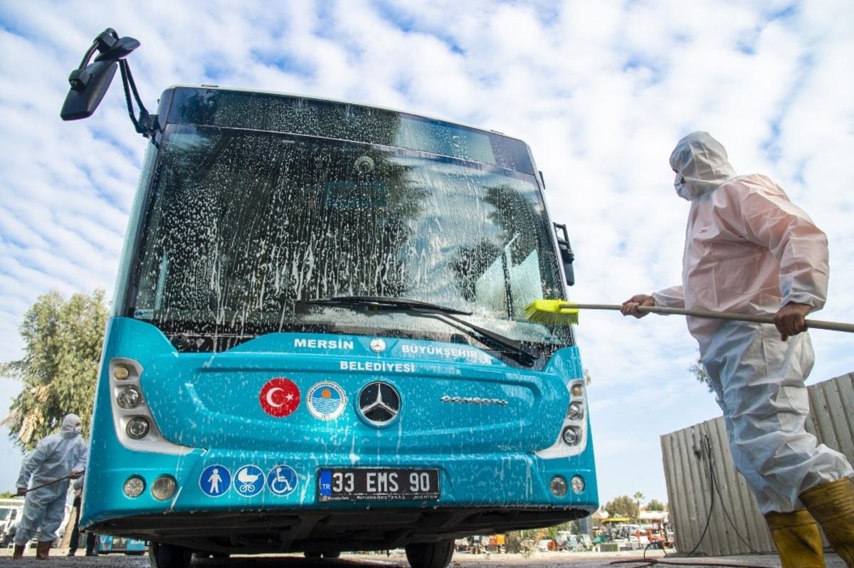 Mersin B&uuml;y&uuml;kşehir Belediyesi 9 ayda 12 bin dezenfeksiyon işlemi yaptı