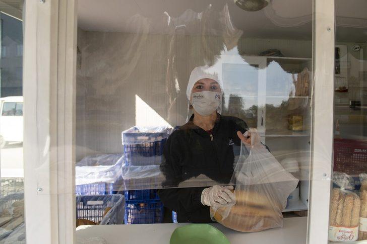 Mersin’de vatandaşlar sokağa çıkma yasağında ekmeksiz kalmadı G3