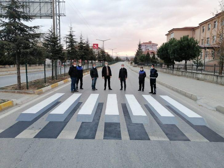 Simav Belediyesi’nden 3 boyutlu yaya geçidi çalışması G1