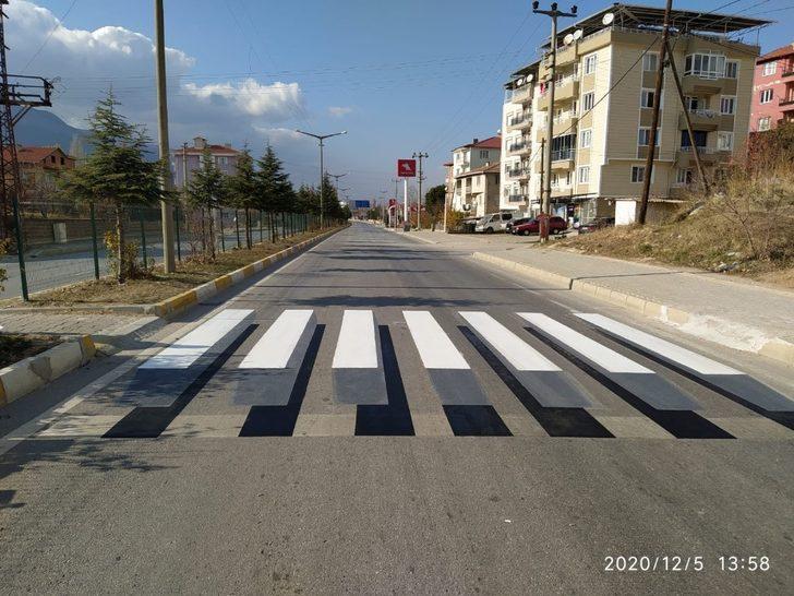 Simav Belediyesi’nden 3 boyutlu yaya geçidi çalışması G2