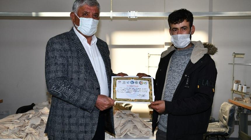 ASGEM&rsquo;de tekstil ve konfeksiyon kursiyerlerine sertifika verildi