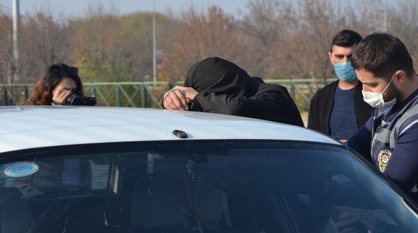 Kısıtlamada uyuşturucu ve silahla yakalandılar, 'Kimseye zararımız yok' dediler