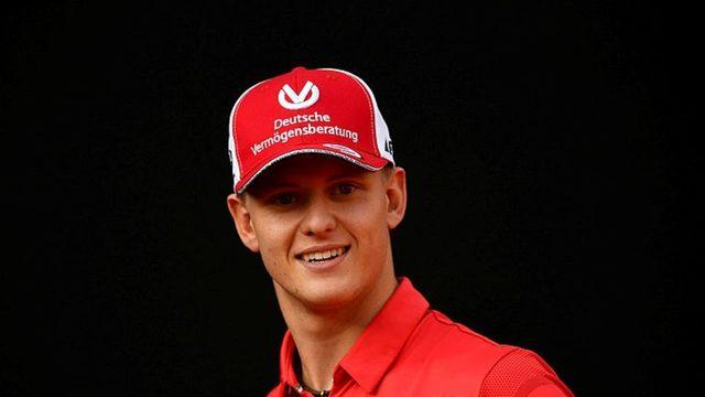 Mick Schumacher Formula 2'de şampiyon oldu