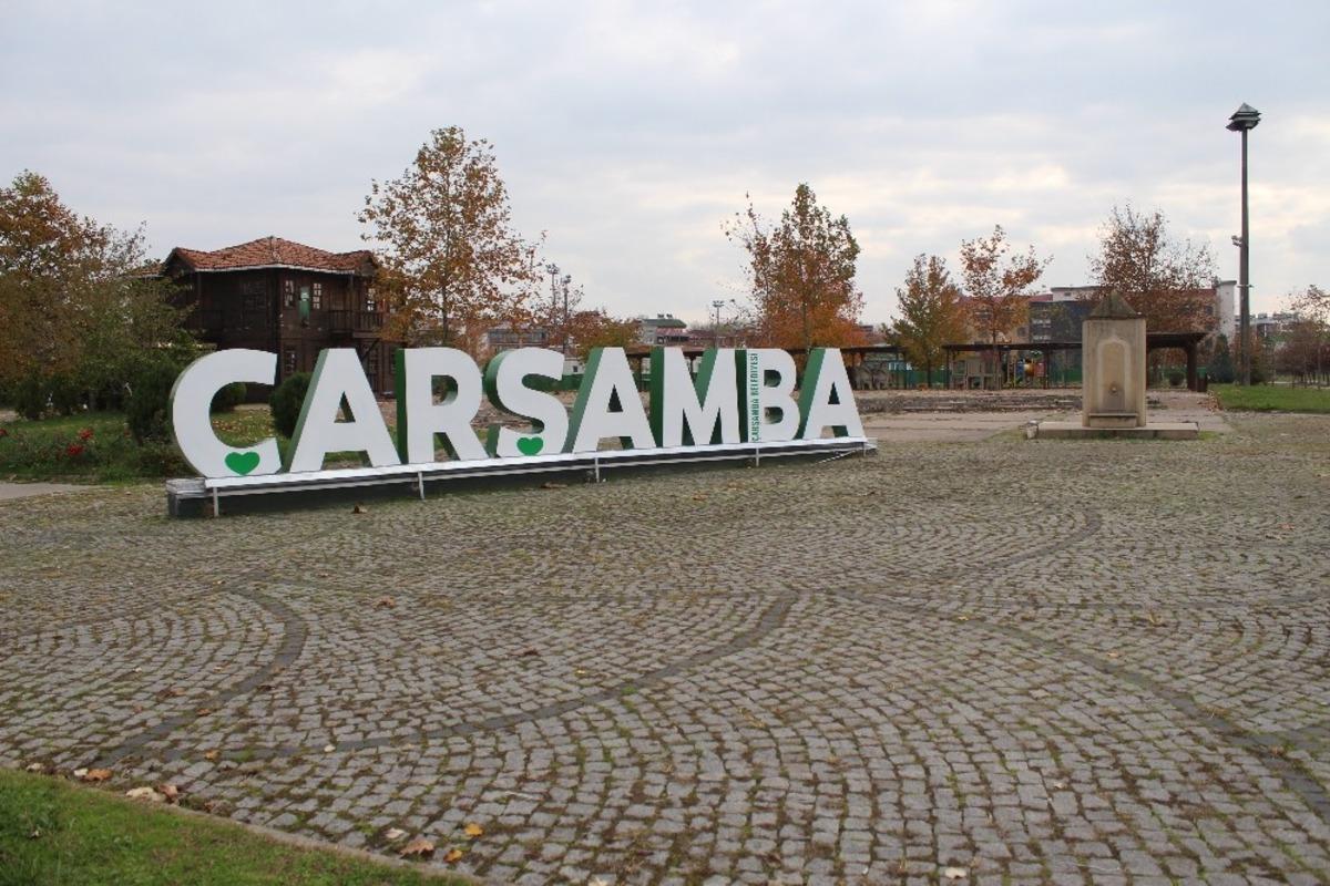 &Ccedil;arşamba sokakları ıssızlığını korudu