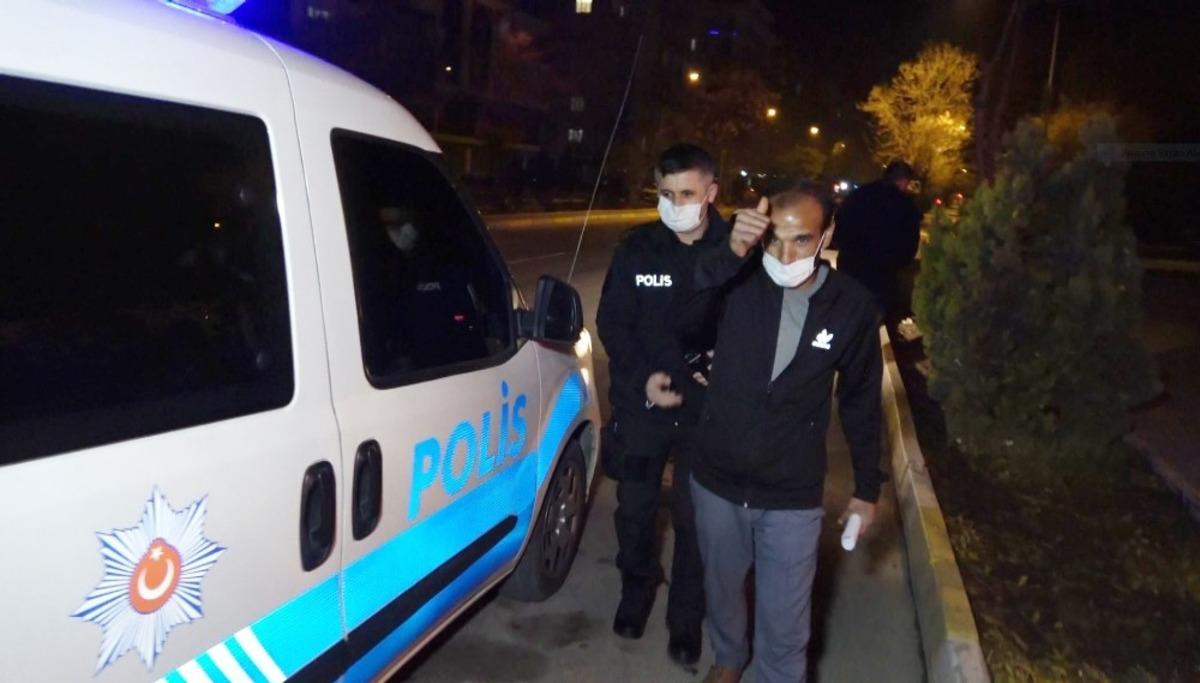 Hastane d&ouml;n&uuml;ş&uuml; yolda kalan vatandaşı evine polis bıraktı