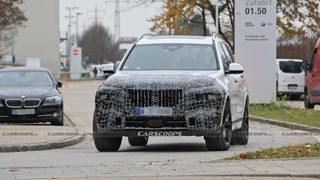 Yeni 2022 BMW X7 kameralara yakalandı