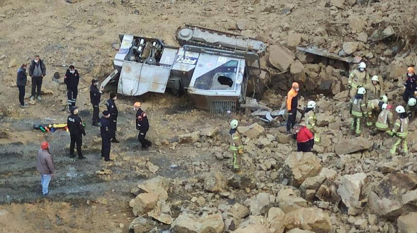 Arnavutköy'de taş ocağında göçük