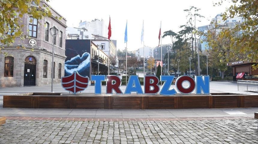 Sokağa &ccedil;ıkma kısıtlamasında Trabzon&rsquo;da 96 kişiye ceza yazıldı