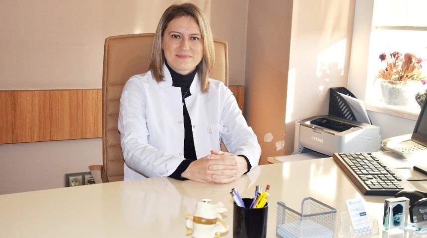 Skolyoz tedavisinde hidroterapi y&uuml;z g&uuml;ld&uuml;r&uuml;yor