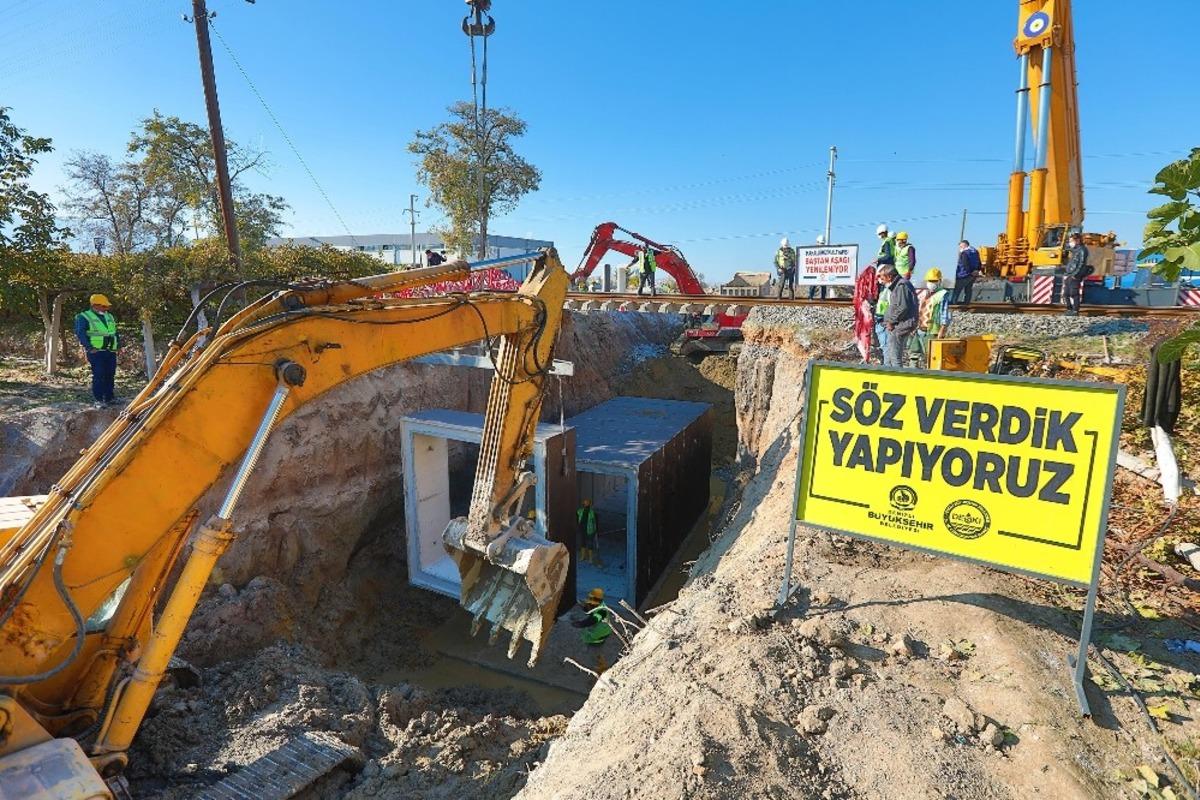 Denizli B&uuml;y&uuml;kşehir DESKİ altyapı i&ccedil;in zamanla yarıştı
