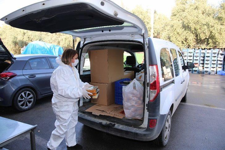 Karantinadaki vatandaşa yemek, sağlık personeline ücretsiz ulaşım G3