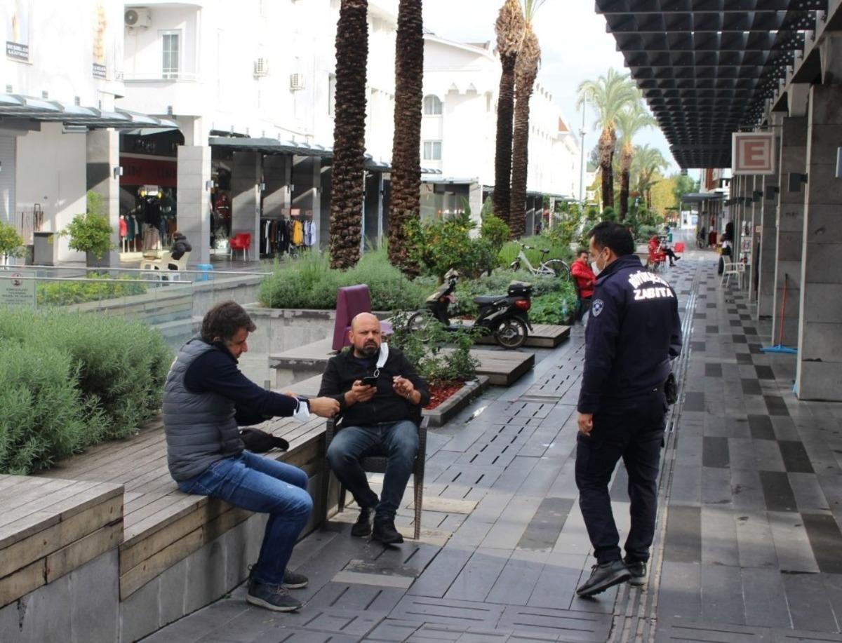 B&uuml;y&uuml;kşehir zabıtasından Kemer&rsquo;de denetim