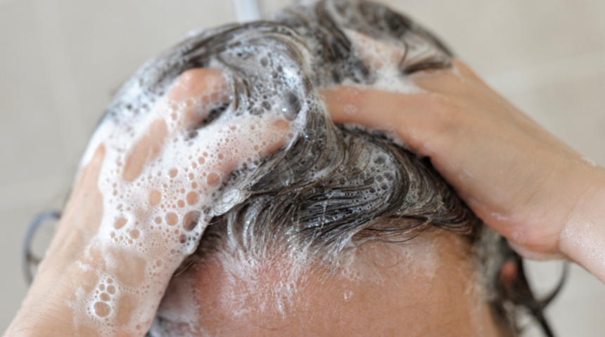 Saçlar kaç günde bir yıkanmalı? Eğer saçınız siyahsa...