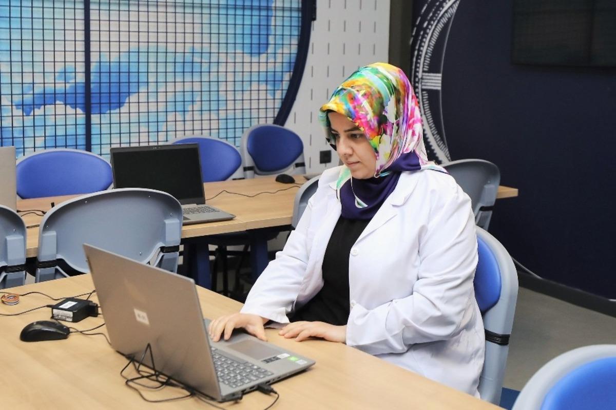 Pandemi bilimsel eğitimleri engelleyemedi